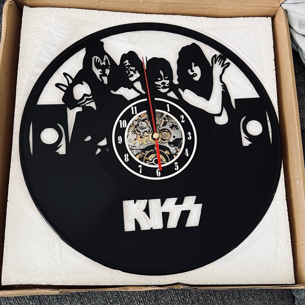 New! KISS Real Vinyl Record Die-Cut 11.8 X 11.8 Silent Wall Clock